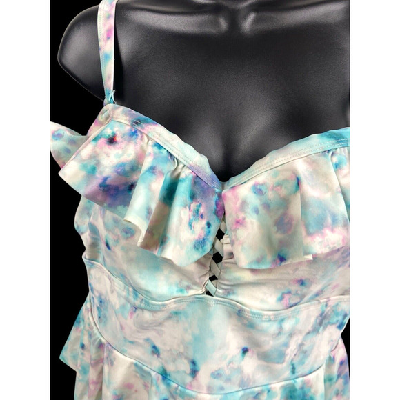 Torrid Swimsuit Size 1 / 1X 16 18 Watercolor Floral Ruffle One Piece White Blue - Picture 3 of 12